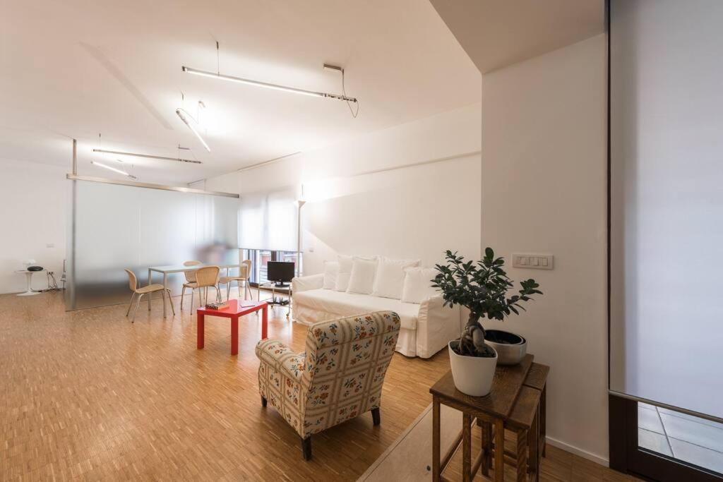 New Cosy Apartment Near To Petruzzelli Theatre Bari Exteriér fotografie